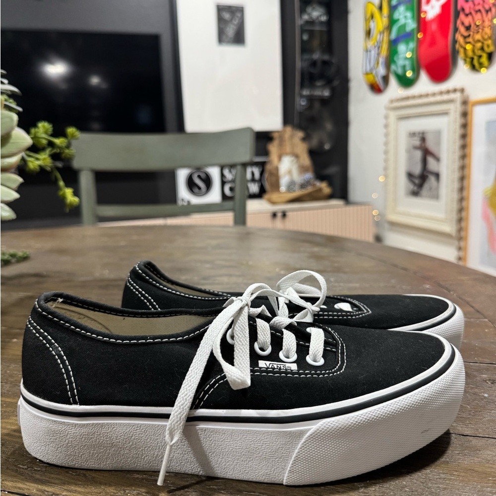 NWOT vans authentic platform